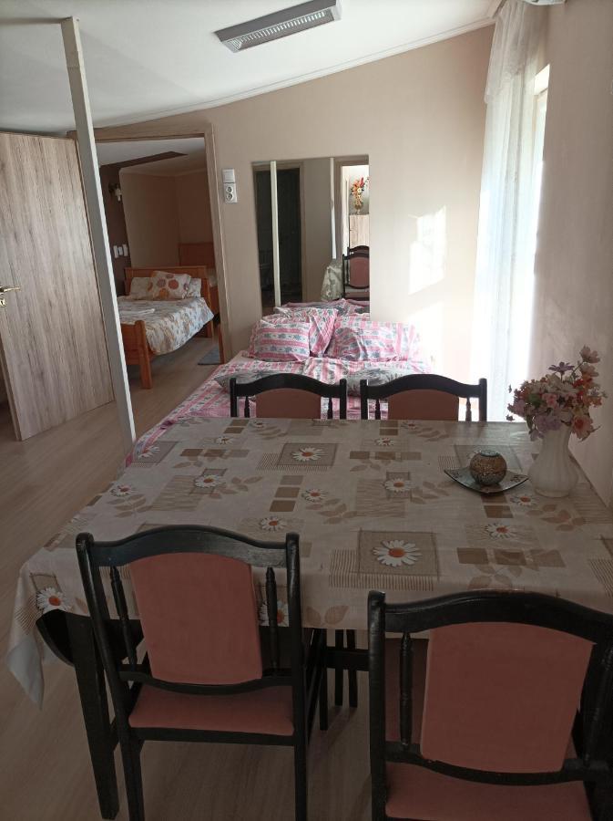 Csilla Apartman Balogunyom Екстериор снимка